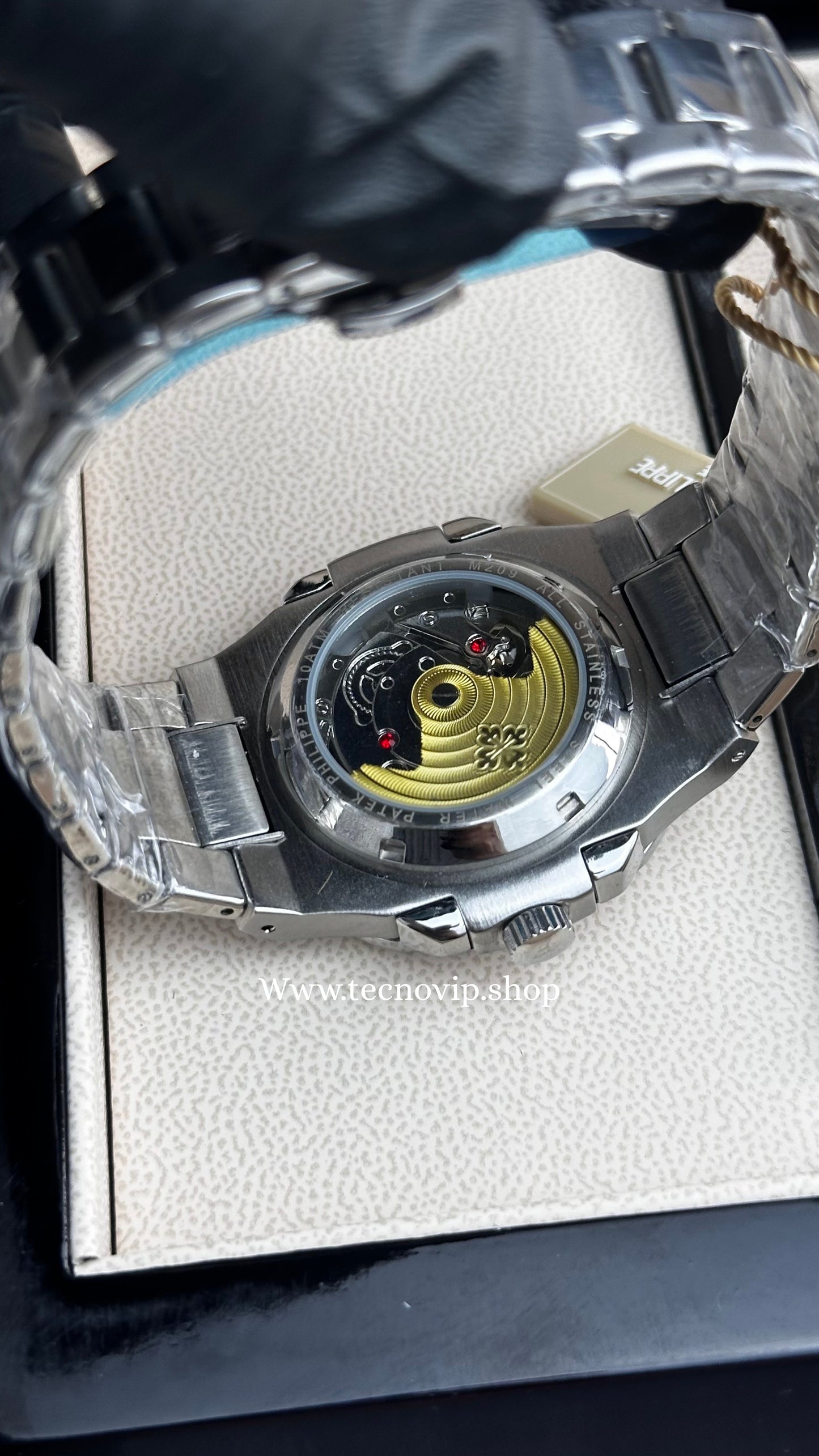 PATEK PHILIPPE NAUTILUS SILVER AND WHITE SEMIAUTOMÁTICO