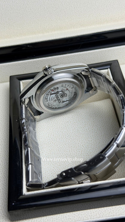 ROLEX OYTERPERPETUAL SILVER AND TIFFANY SEMIAUTOMÁTICO