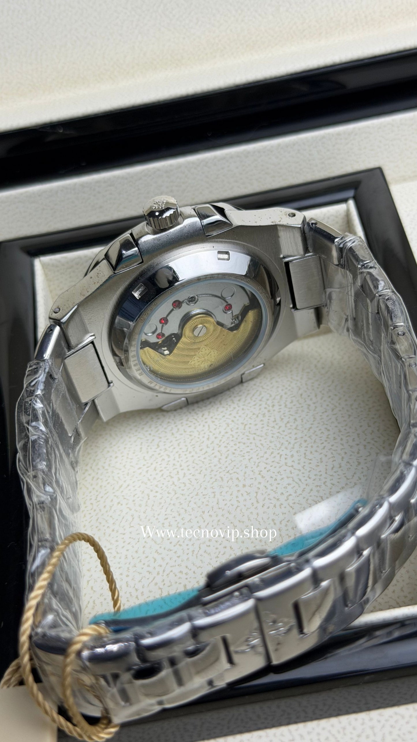 PATEK PHILIPPE NAUTILUS SILVER AND BLUE SEMIAUTOMÁTICO