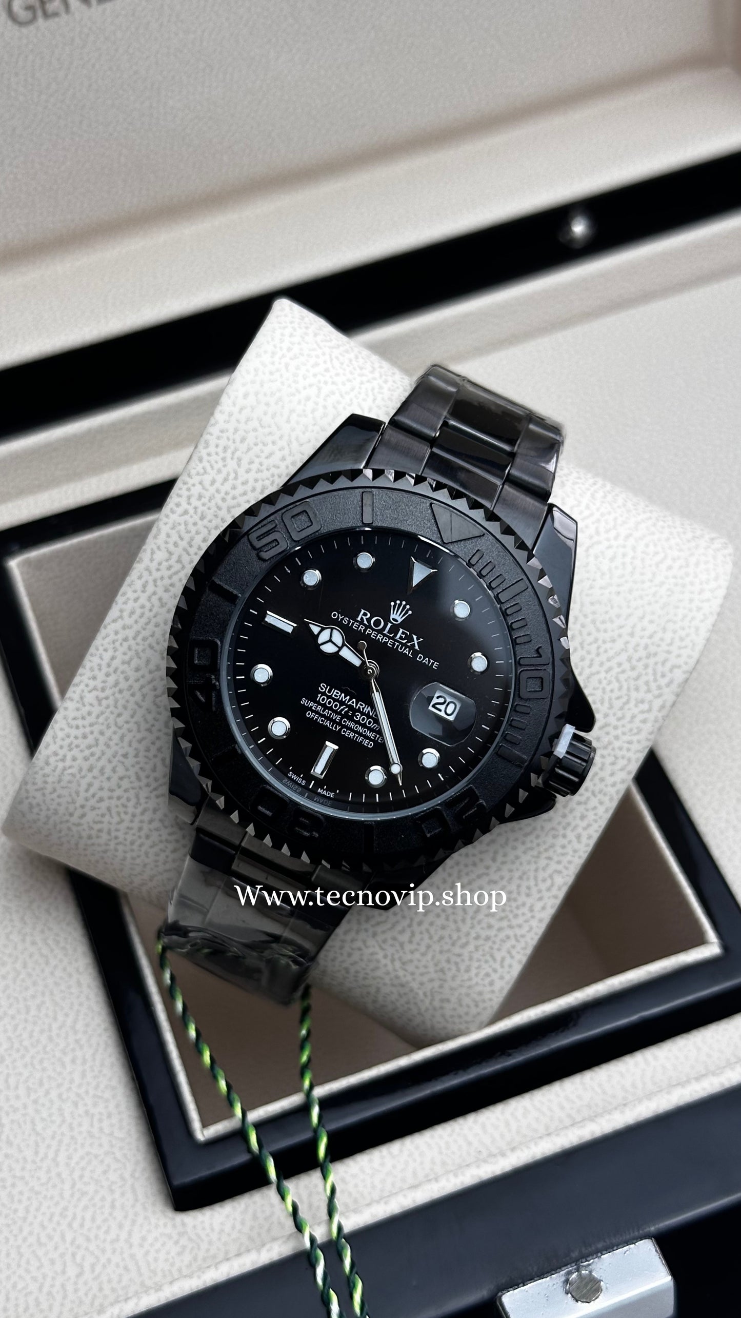 ROLEX SUBMARINER BLACK