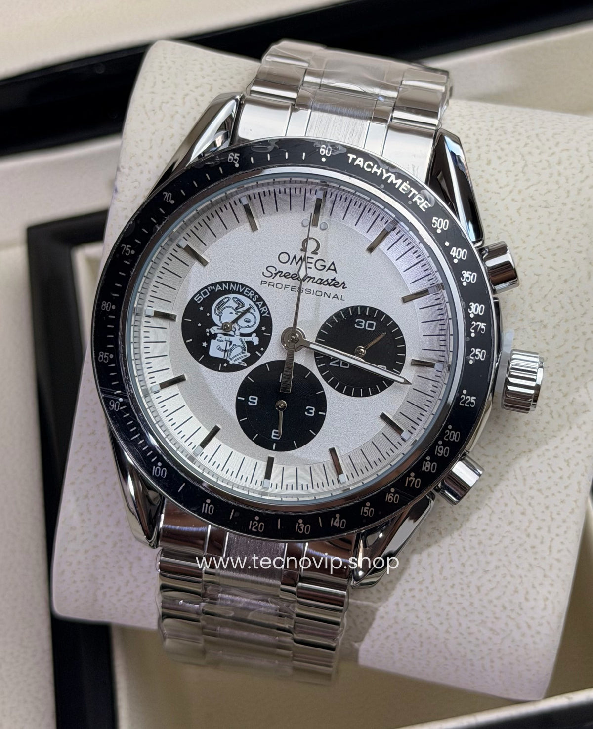 Omega Speedmaster Anniversary Series "Silver And White Snoopy Award" 50th Anniversary