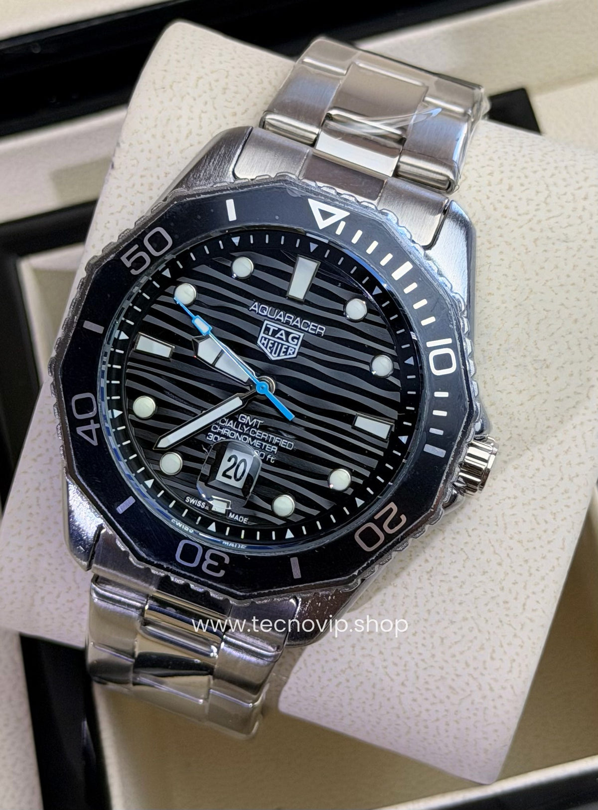 TAG Heuer Aquaracer Professional 300 Date Silver and Black Semiautomático