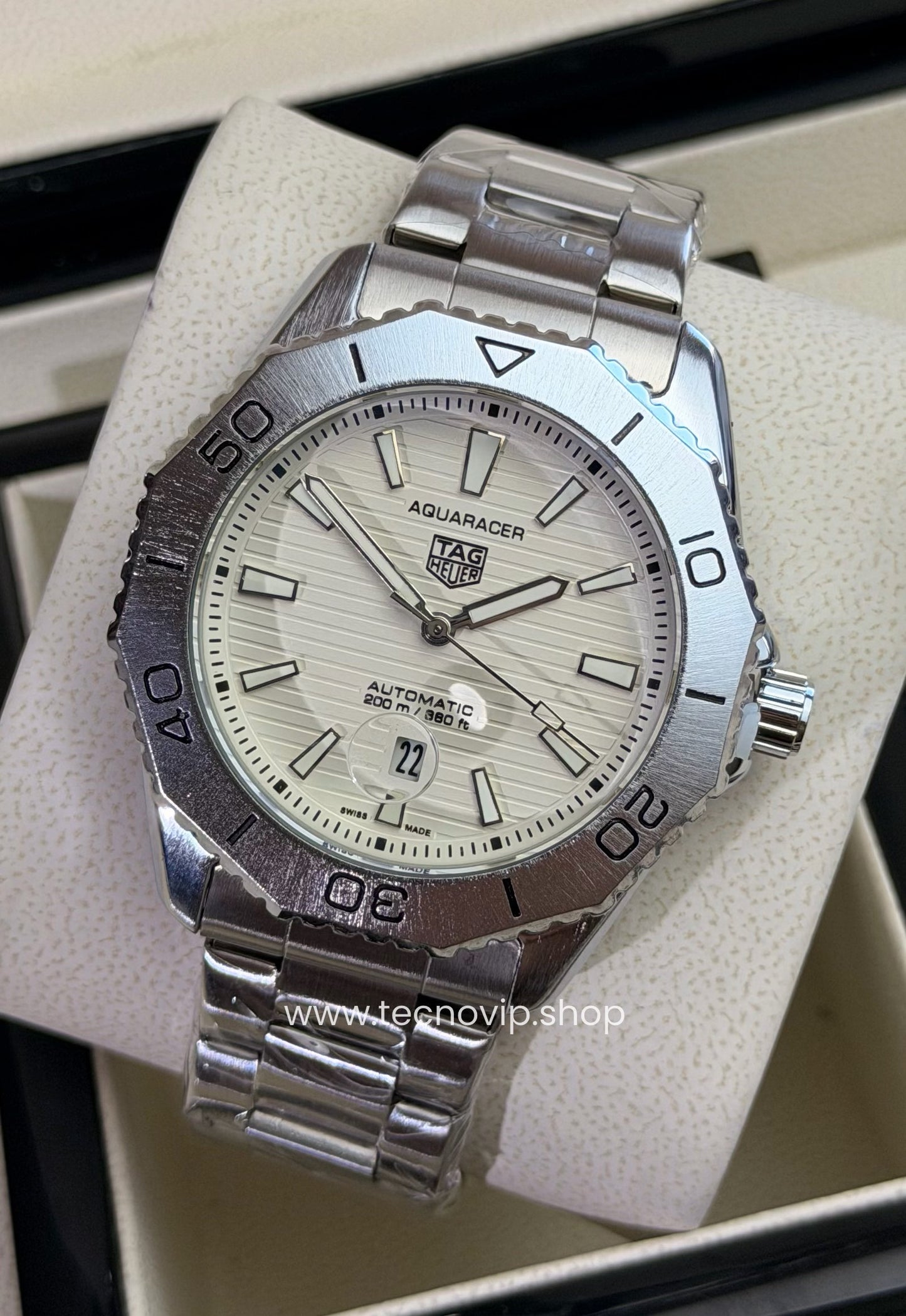 TAG Heuer Aquaracer Professional 200 Date Silver and White  Semiautomático