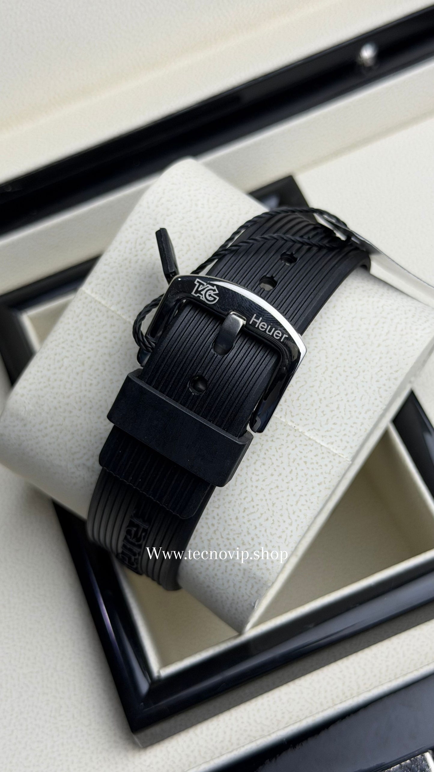 TAG CARRERA BLACK SILICONA