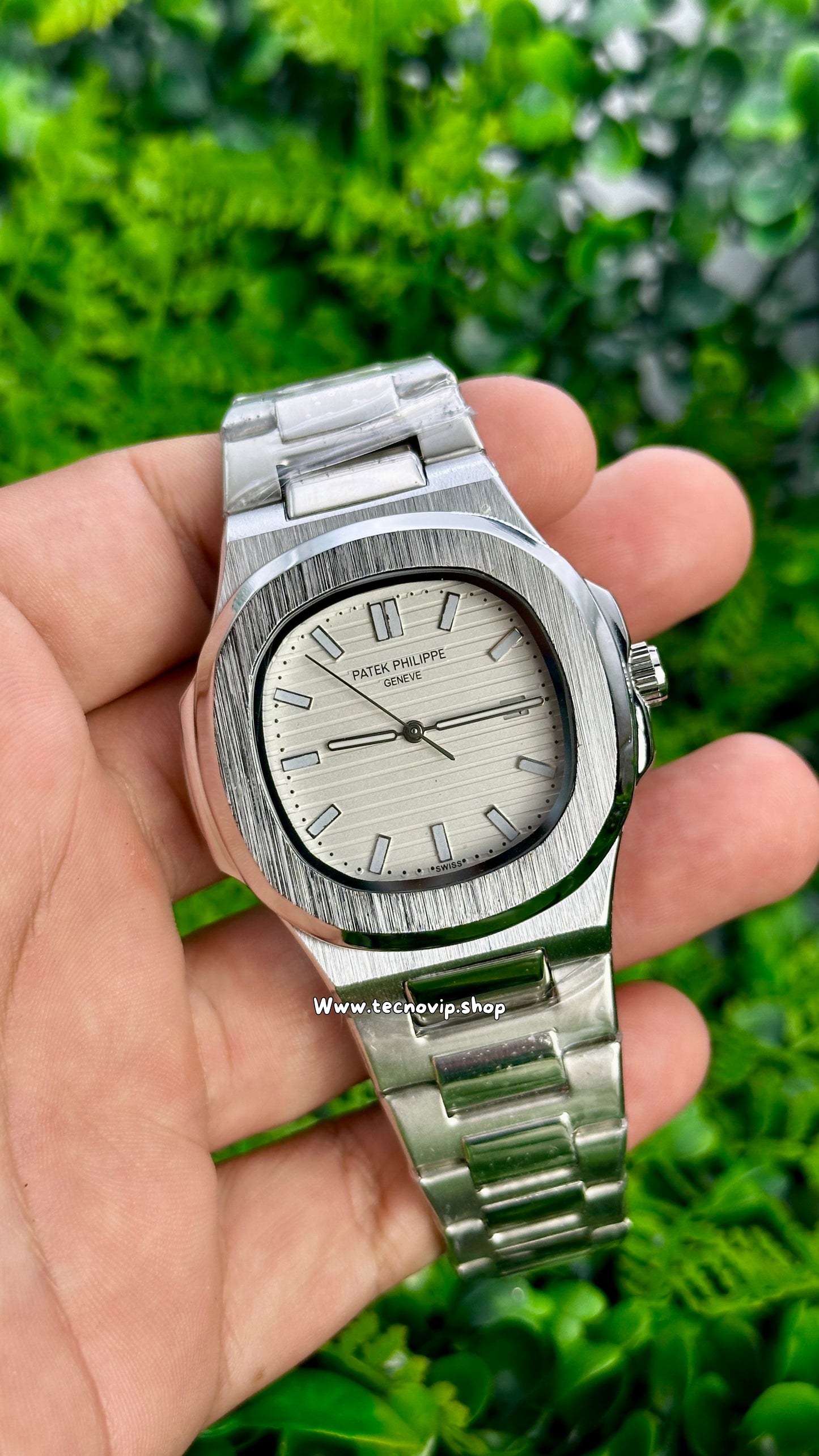 PATEK PHILIPPE NAUTILUS SILVER AND WHITE