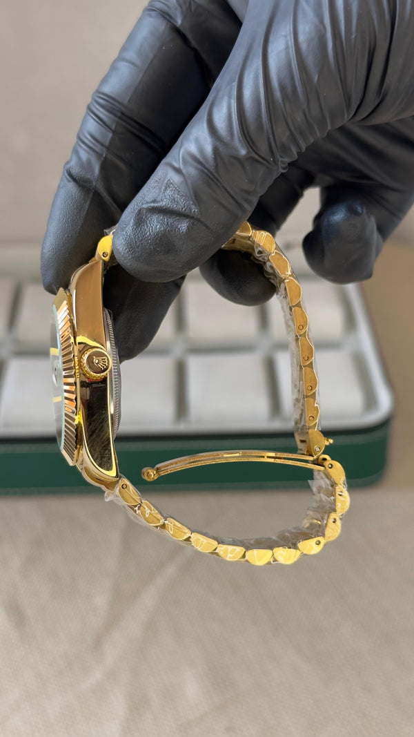 ROLEX PRESIDENCIAL GOLD AND BLACK