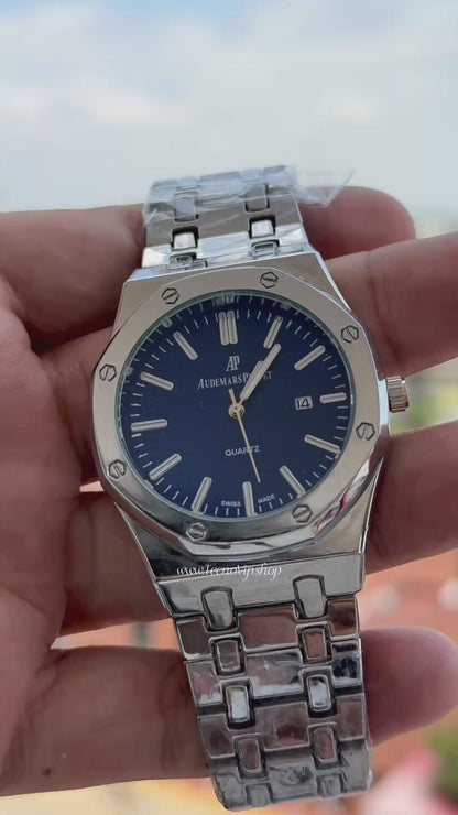AUDHERMARS PIGUET ROYAL OAK SILVER AND BLUE